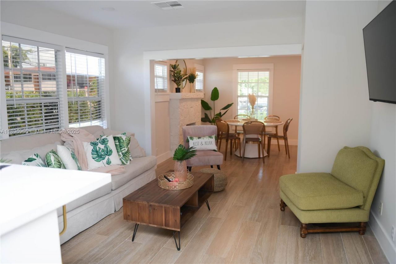 1274 SW 5 St, Miami, FL 33135 Photo