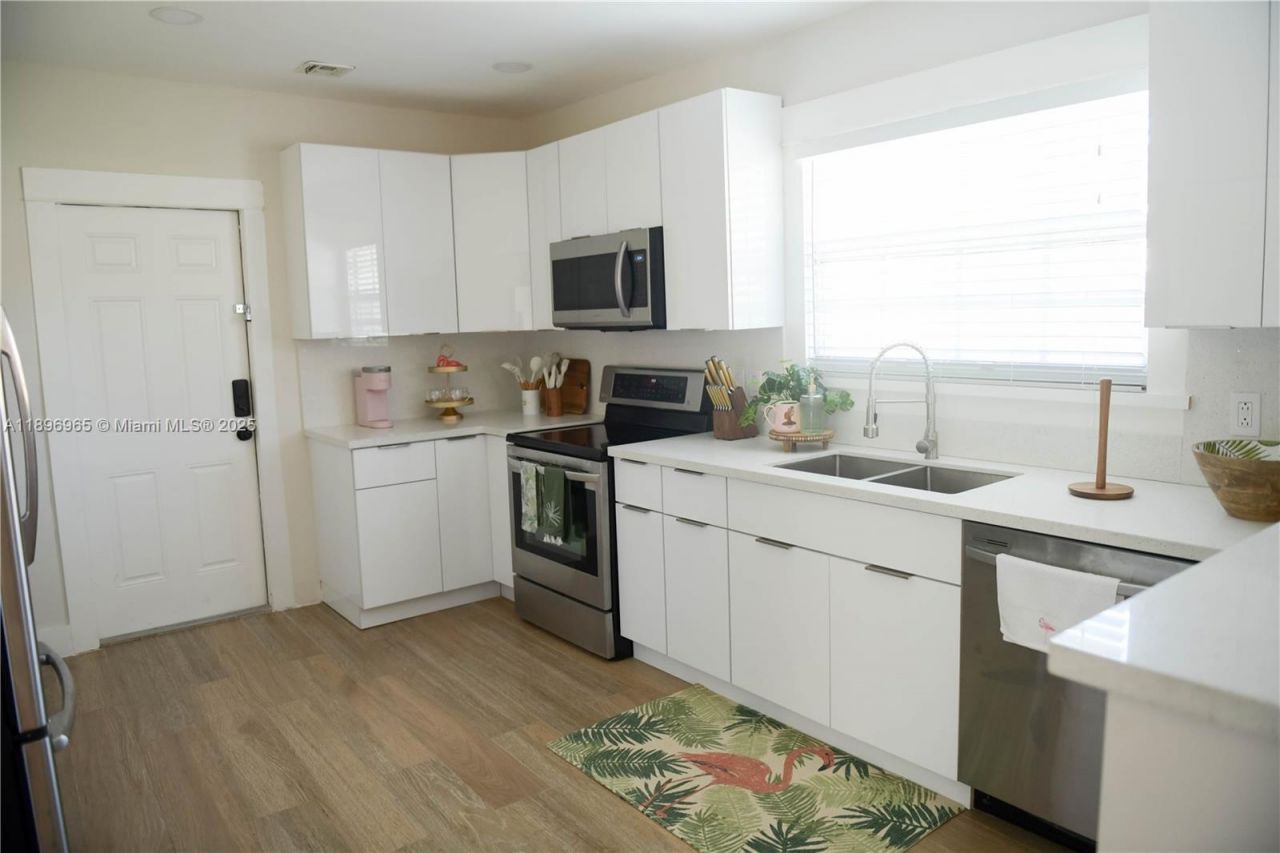 1274 SW 5 St, Miami, FL 33135 Photo