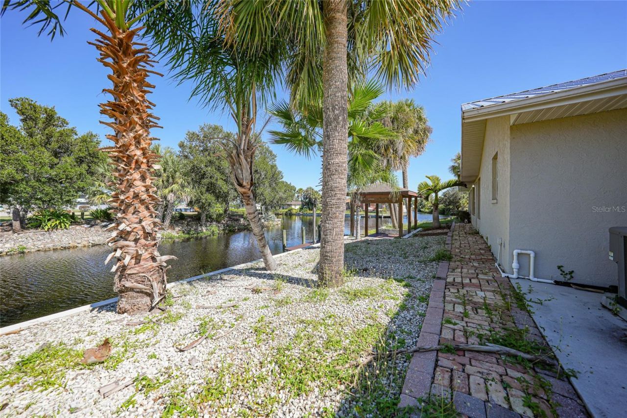 2037 Palm Harbor Terrace, Punta Gorda, FL 33982 Photo