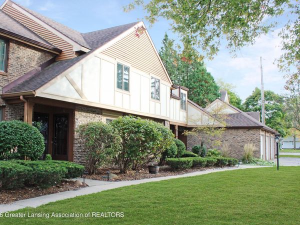 688 Moorland Drive, East Lansing, MI 48823