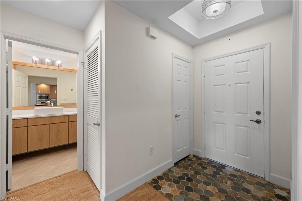 401 Arbor Lake Dr, Unit 4-101, Naples, FL 34110 Photo