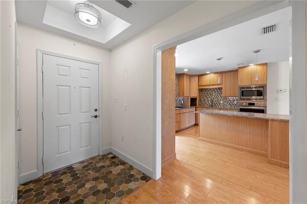 401 Arbor Lake Dr, Unit 4-101, Naples, FL 34110 Photo