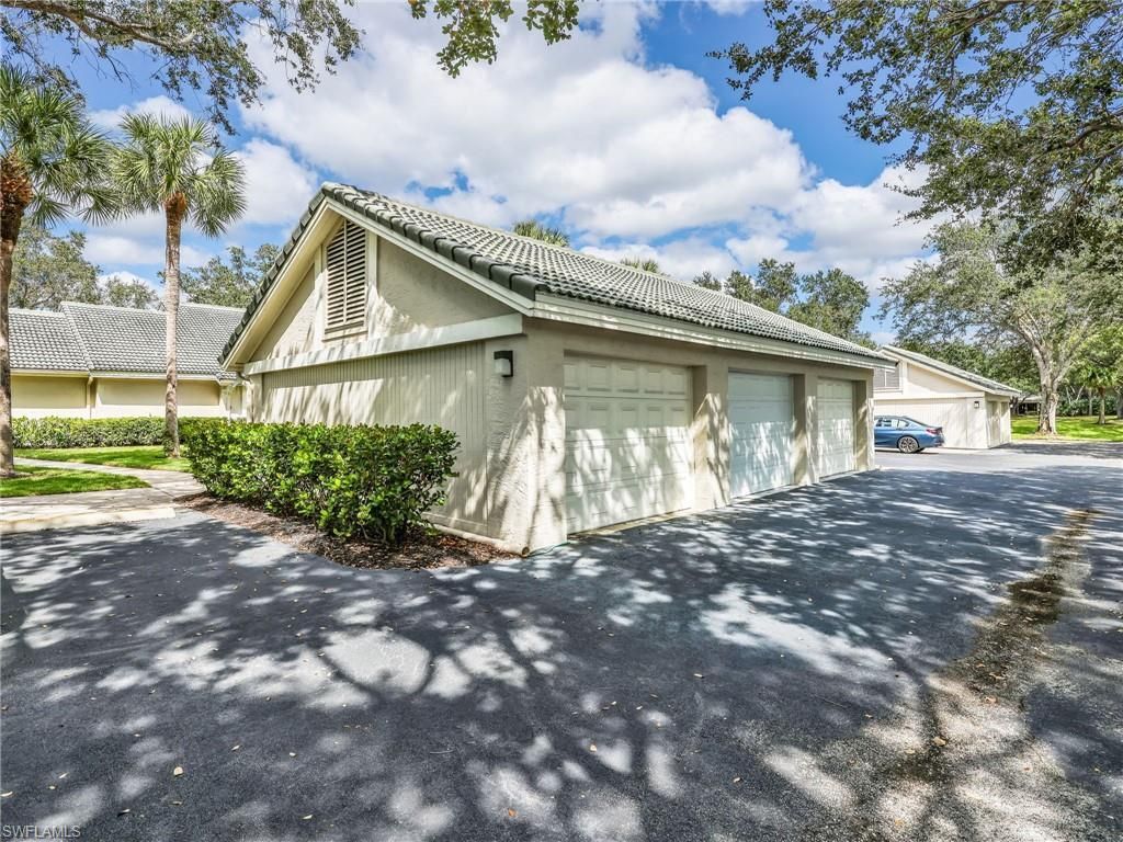 401 Arbor Lake Dr, Unit 4-101, Naples, FL 34110 Photo
