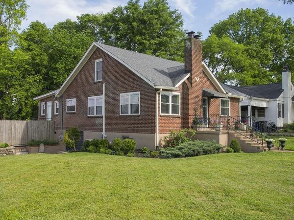 806 Fleming St, Columbia, TN 38401