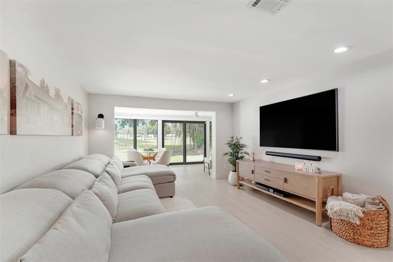 8569 Casa Del Lago, Boca Raton, FL 33433 Photo