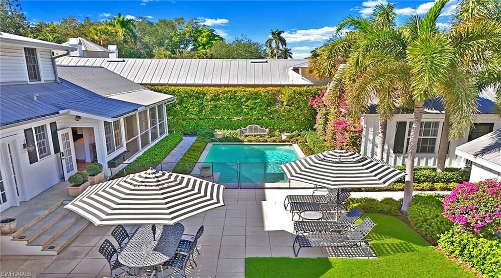 187 Broad Ave S, Naples, FL 34102 Photo