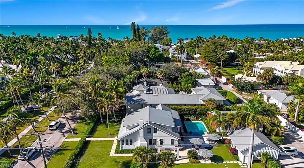 187 Broad Ave S, Naples, FL 34102 Photo