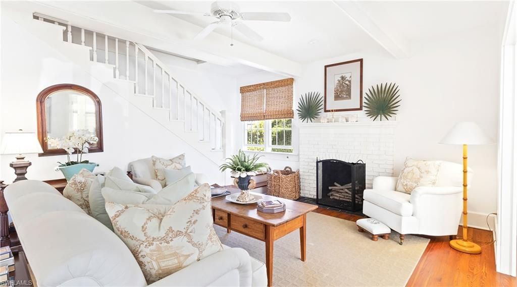 187 Broad Ave S, Naples, FL 34102 Photo