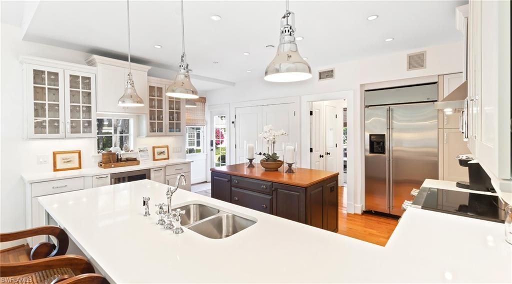 187 Broad Ave S, Naples, FL 34102 Photo