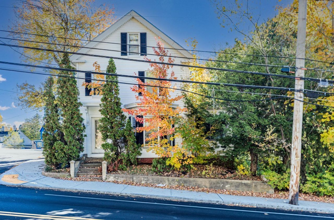 178 High Street, Somersworth, NH 03878 Main Photo