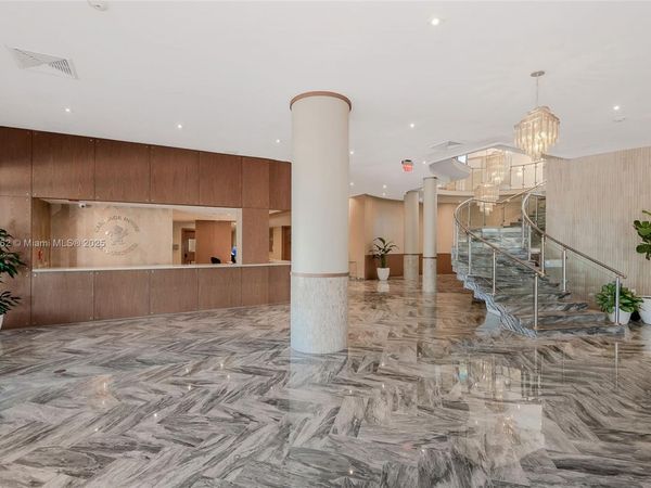 5401 Collins Ave, Unit CU-9, Miami Beach, FL 33140