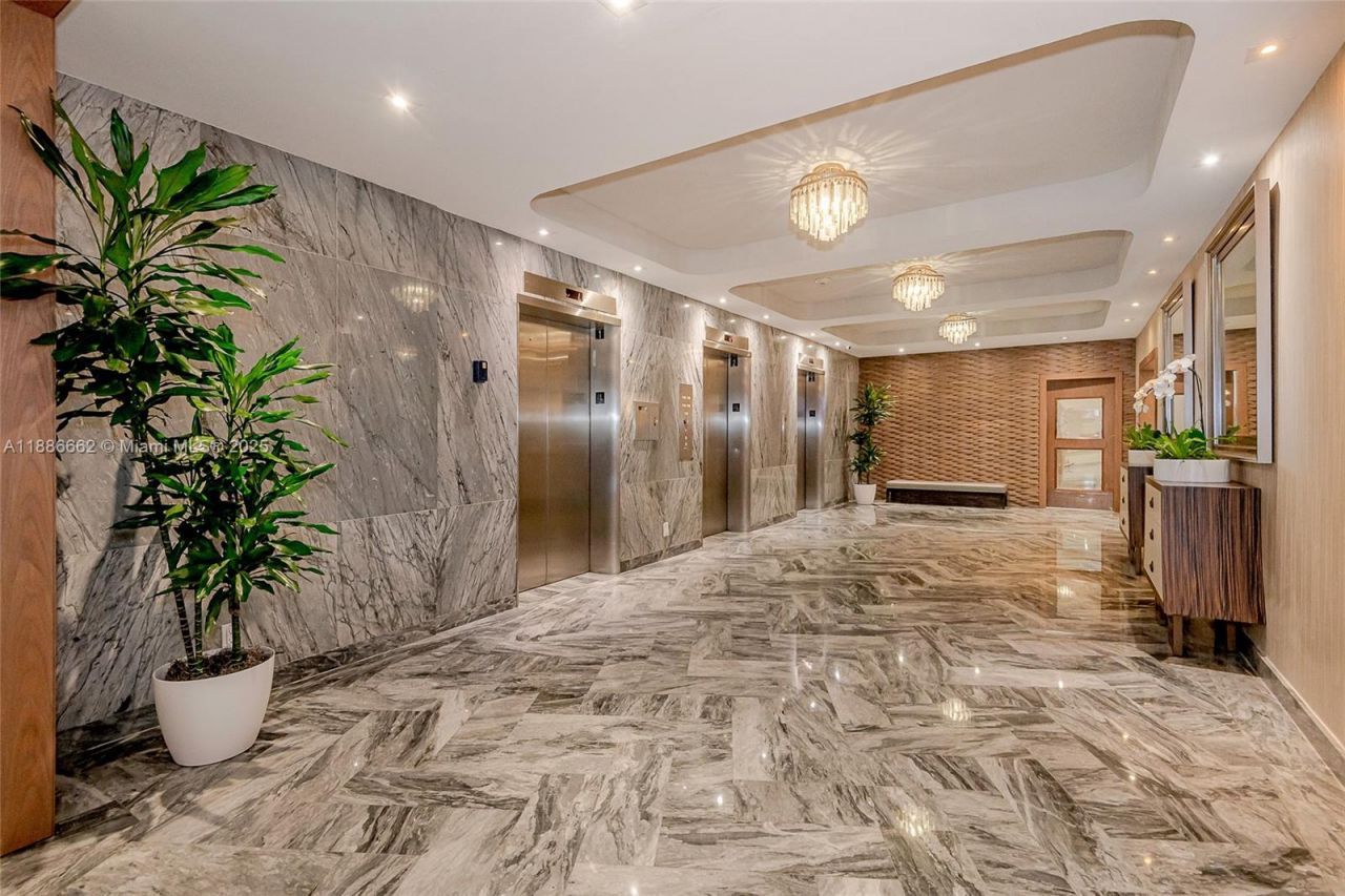 5401 Collins Ave, Unit CU-9, Miami Beach, FL 33140 Photo