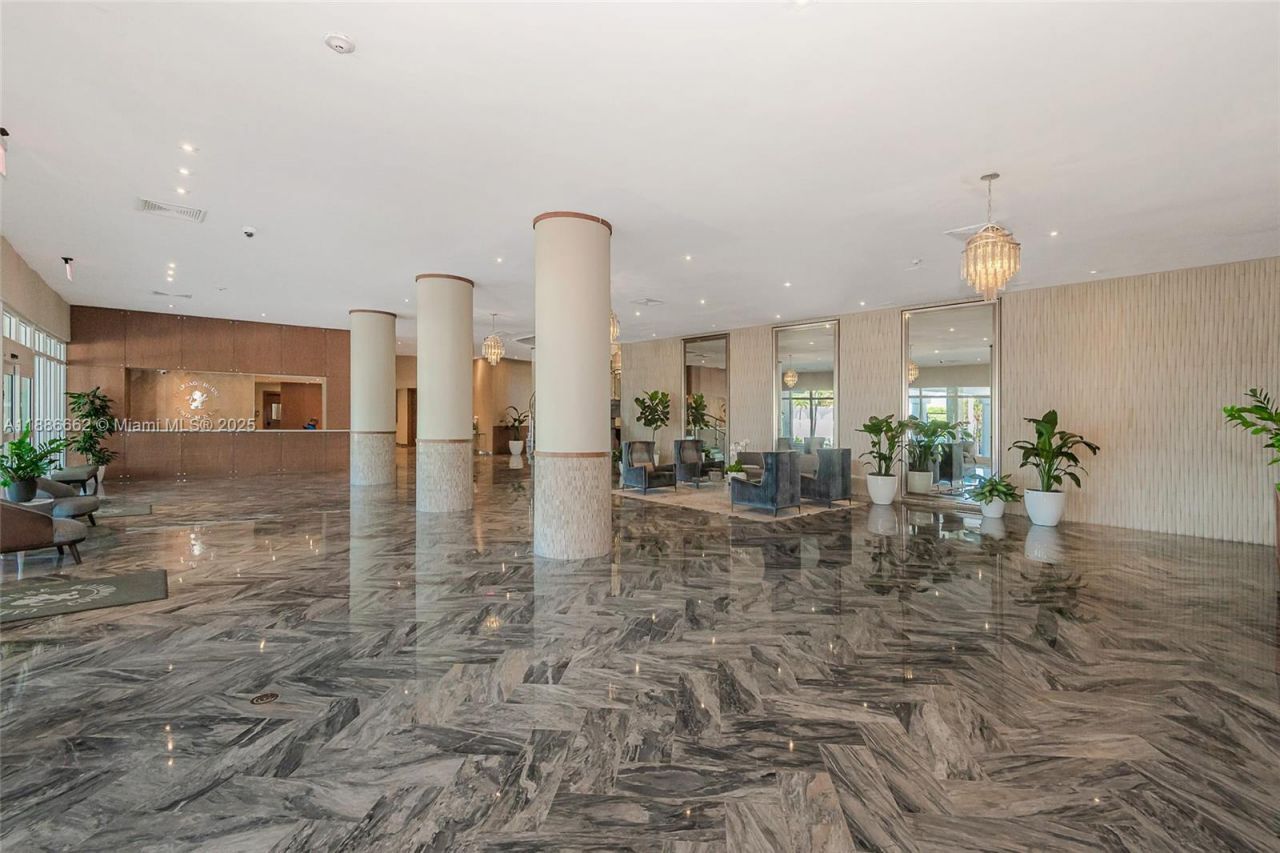 5401 Collins Ave, Unit CU-9, Miami Beach, FL 33140 Photo