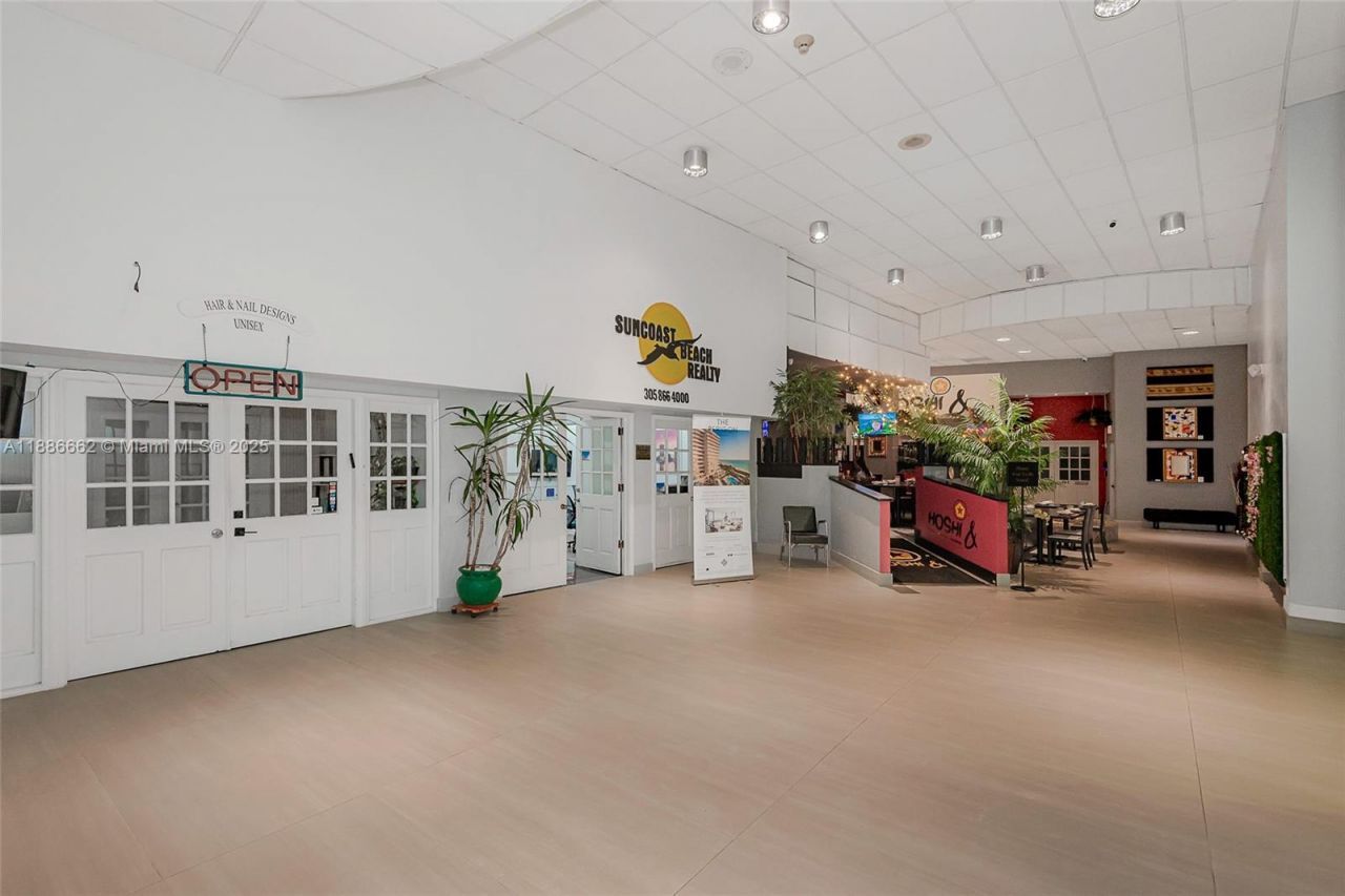 5401 Collins Ave, Unit CU-9, Miami Beach, FL 33140 Photo