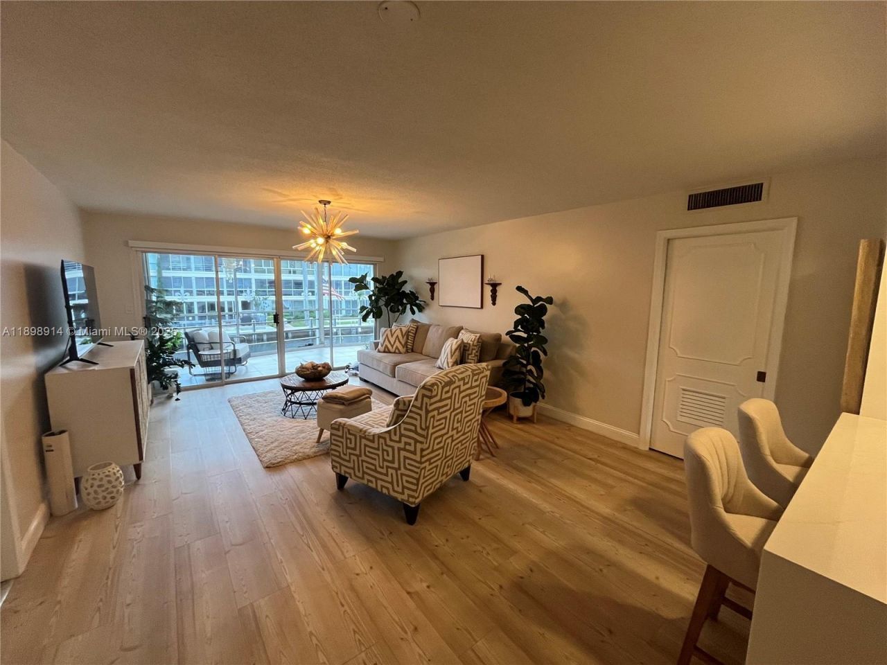 3050 NE 48th St, Unit 205, Fort Lauderdale, FL 33308 Photo