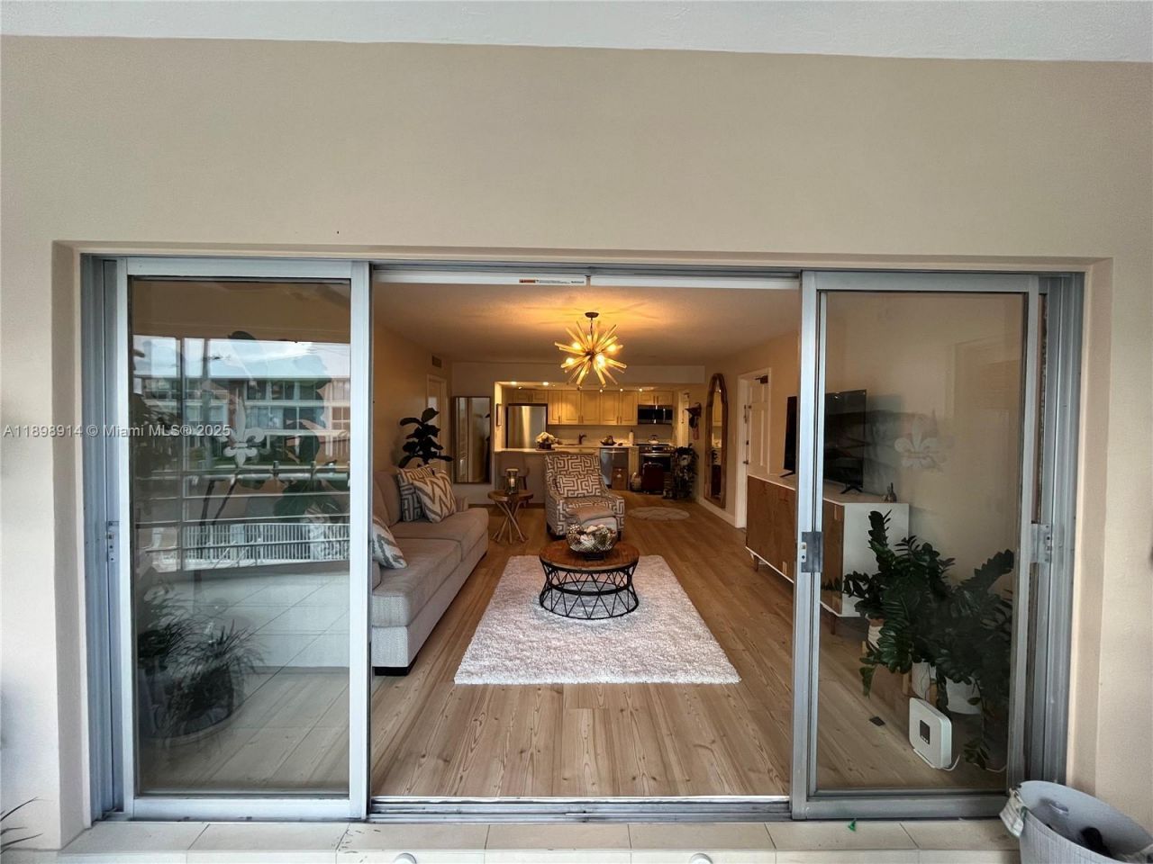 3050 NE 48th St, Unit 205, Fort Lauderdale, FL 33308 Photo