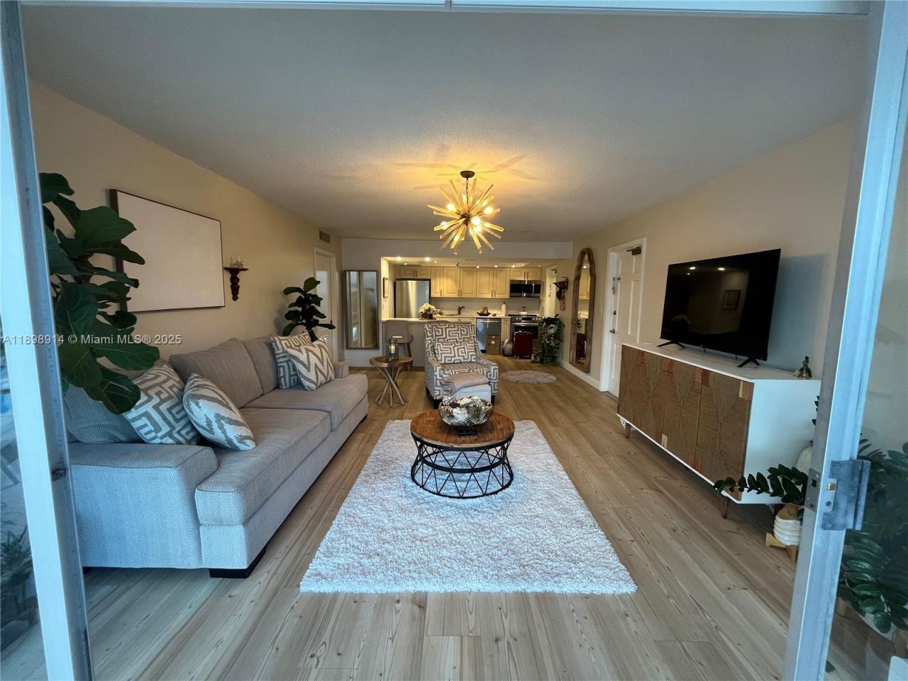 3050 NE 48th St, Unit 205, Fort Lauderdale, FL 33308 Photo