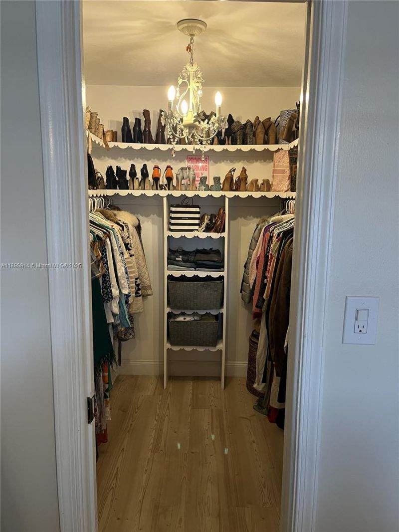 3050 NE 48th St, Unit 205, Fort Lauderdale, FL 33308 Photo