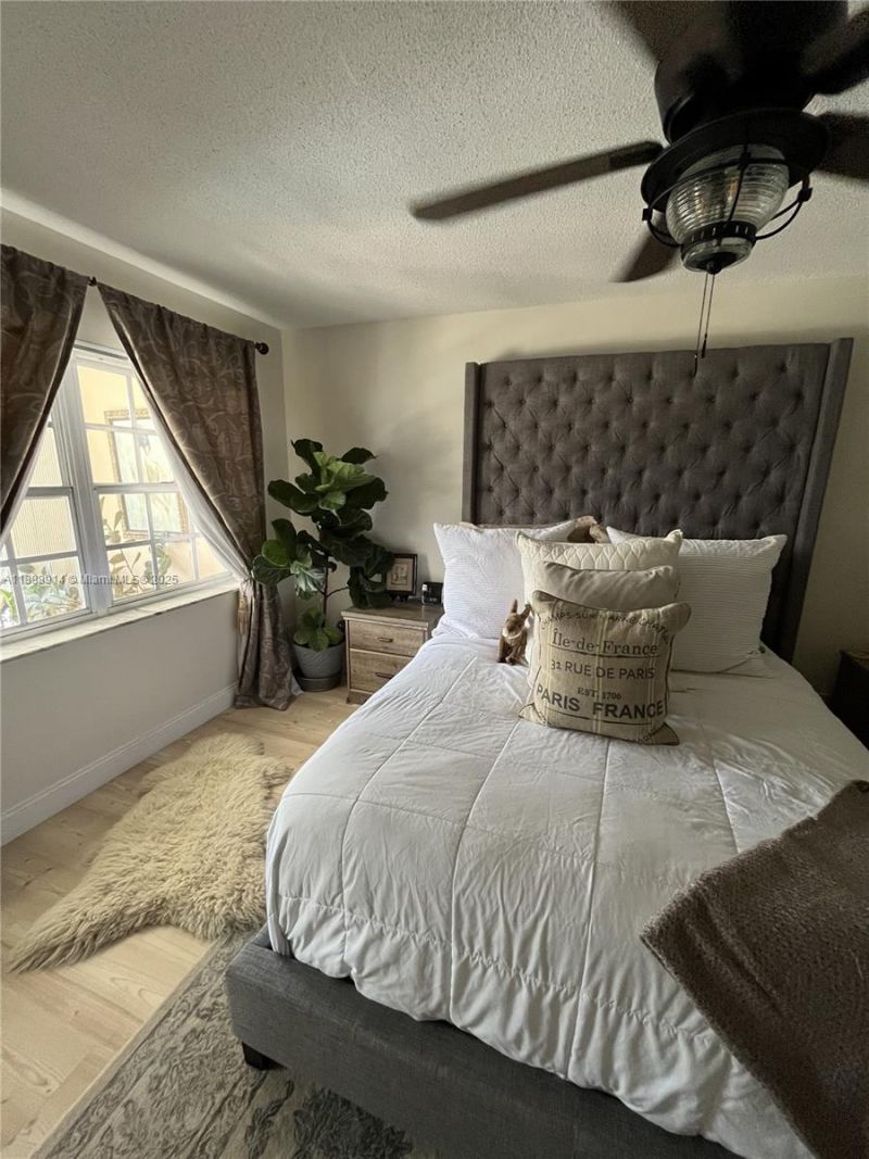 3050 NE 48th St, Unit 205, Fort Lauderdale, FL 33308 Photo