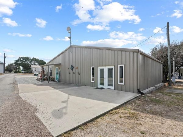 127 Yosemite Drive, Unit 62, Whitney, TX 76692