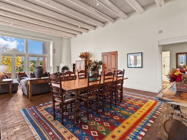 93 Avenida De Las Casas, Santa Fe, NM 87506