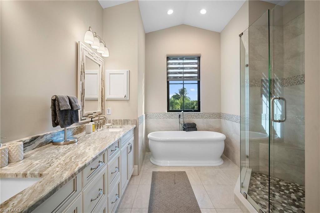 699 98th Ave N, Naples, FL 34108 Photo