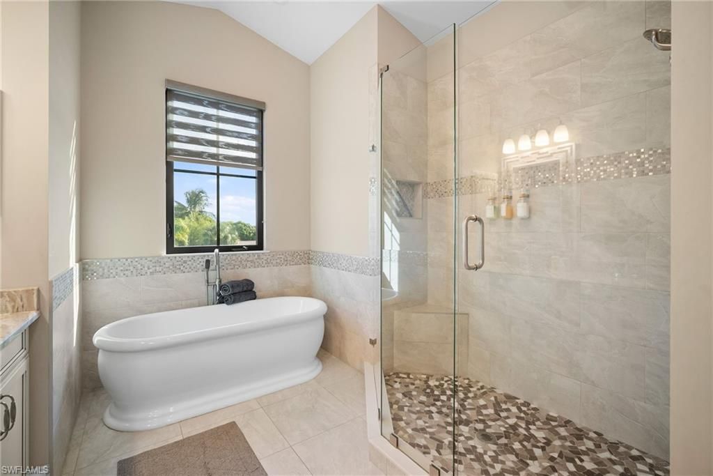 699 98th Ave N, Naples, FL 34108 Photo