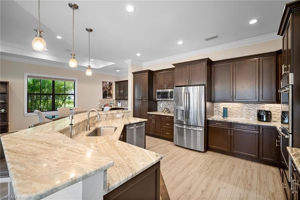 699 98th Ave N, Naples, FL 34108 Photo