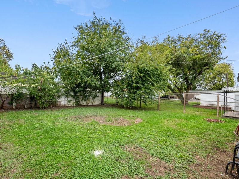 551 E Main Street, Circleville, OH 43113 Photo 21