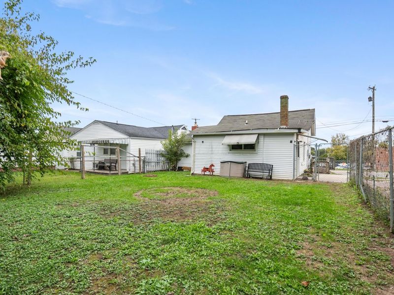 551 E Main Street, Circleville, OH 43113 Photo 22