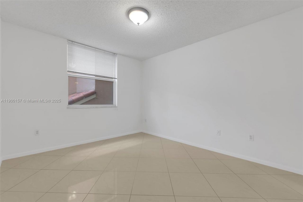 1900 Van Buren St, Unit 206B, Hollywood, FL 33020 Photo