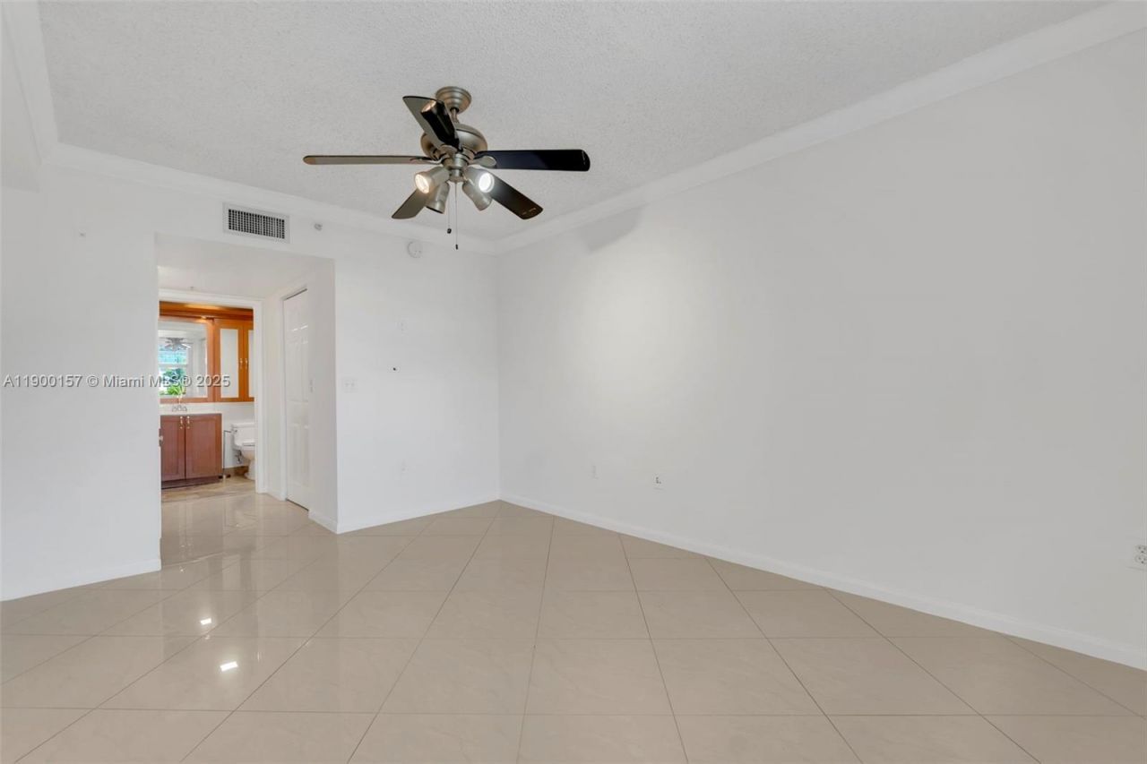 1900 Van Buren St, Unit 206B, Hollywood, FL 33020 Photo