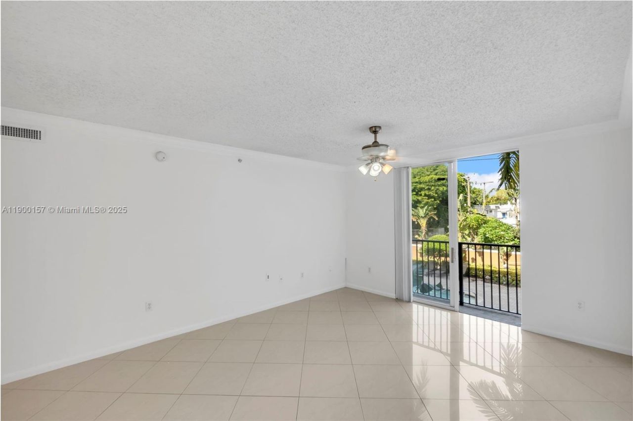 1900 Van Buren St, Unit 206B, Hollywood, FL 33020 Photo