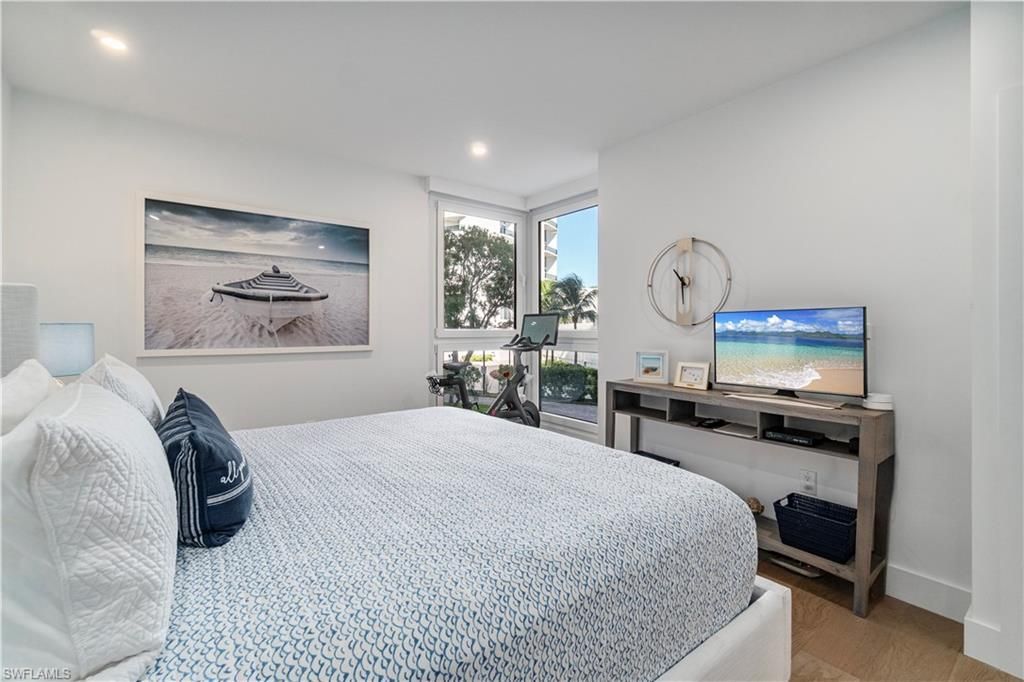 4031 Gulf Shore Blvd N, Unit 22, Naples, FL 34103 Photo