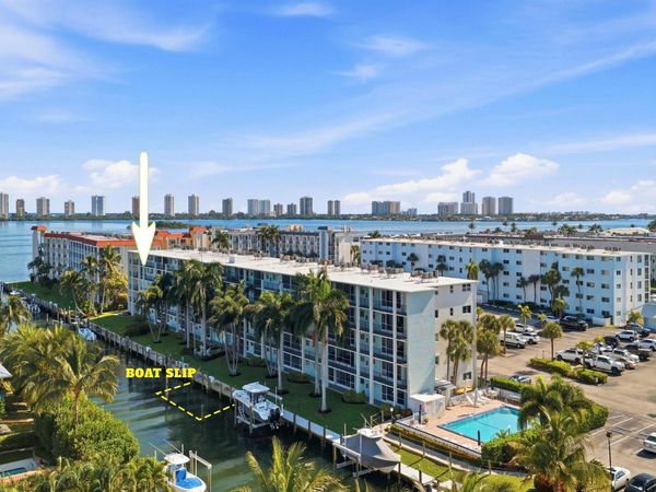 109 Paradise Harbour Blvd, Unit 415, North Palm Beach, FL 33408