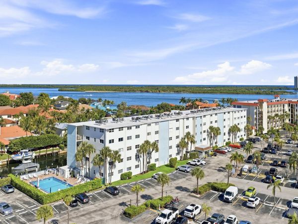 109 Paradise Harbour Blvd, Unit 415, North Palm Beach, FL 33408