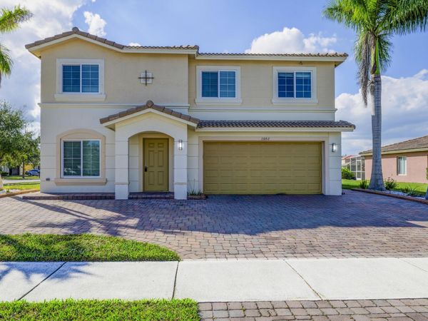 2882 SW Cape Breton Drive, Port St. Lucie, FL 34953