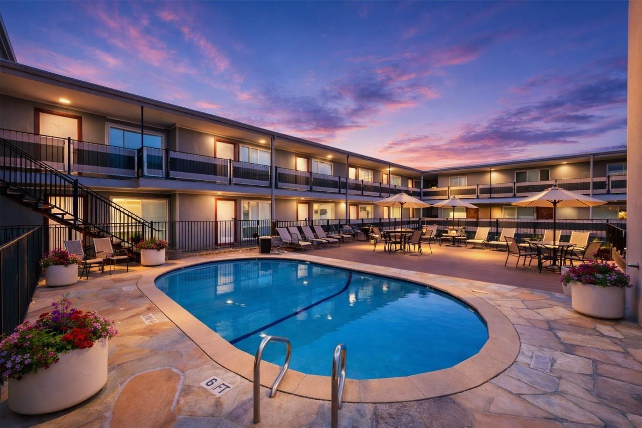 3110 Red River St, Unit 220, Austin, TX 78705 Main Photo