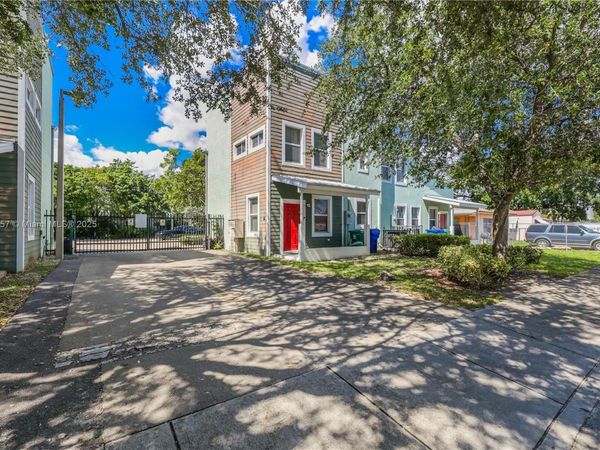 6960 NW 4th Ave, Unit 3, Miami, FL 33150