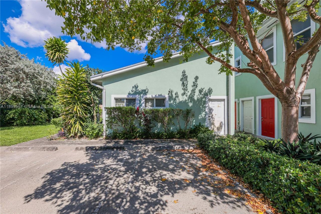 6960 NW 4th Ave, Unit 3, Miami, FL 33150 Photo