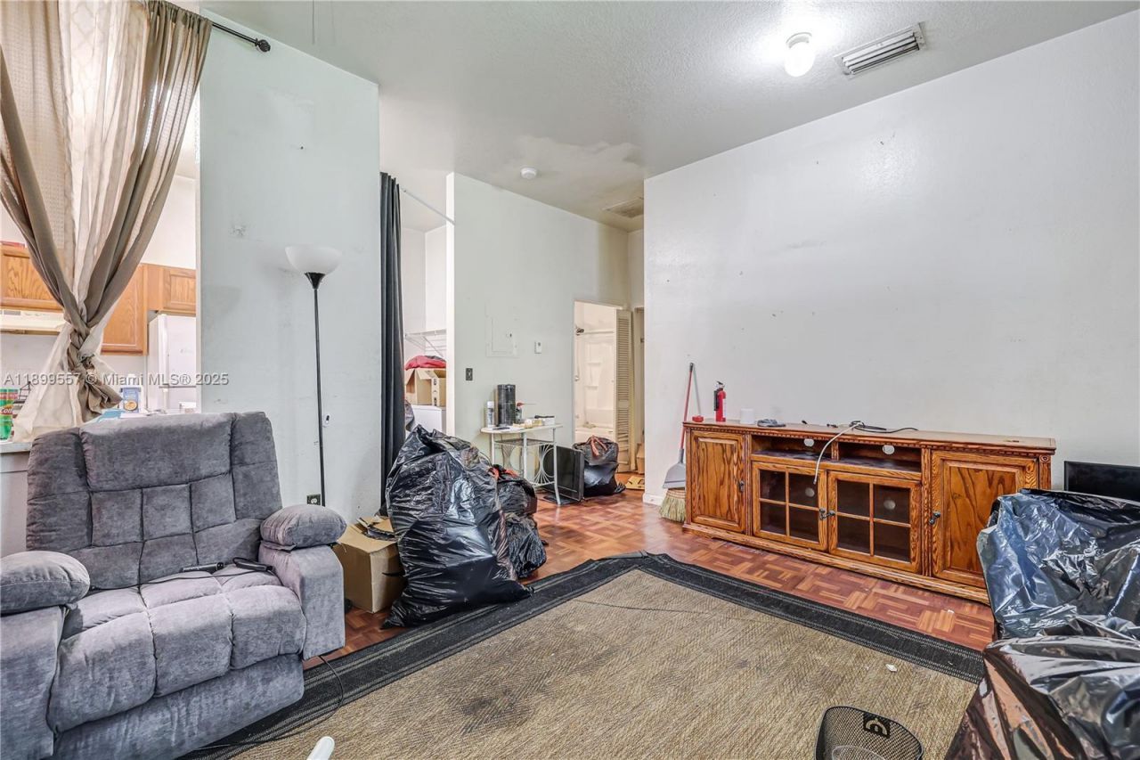 6960 NW 4th Ave, Unit 3, Miami, FL 33150 Photo