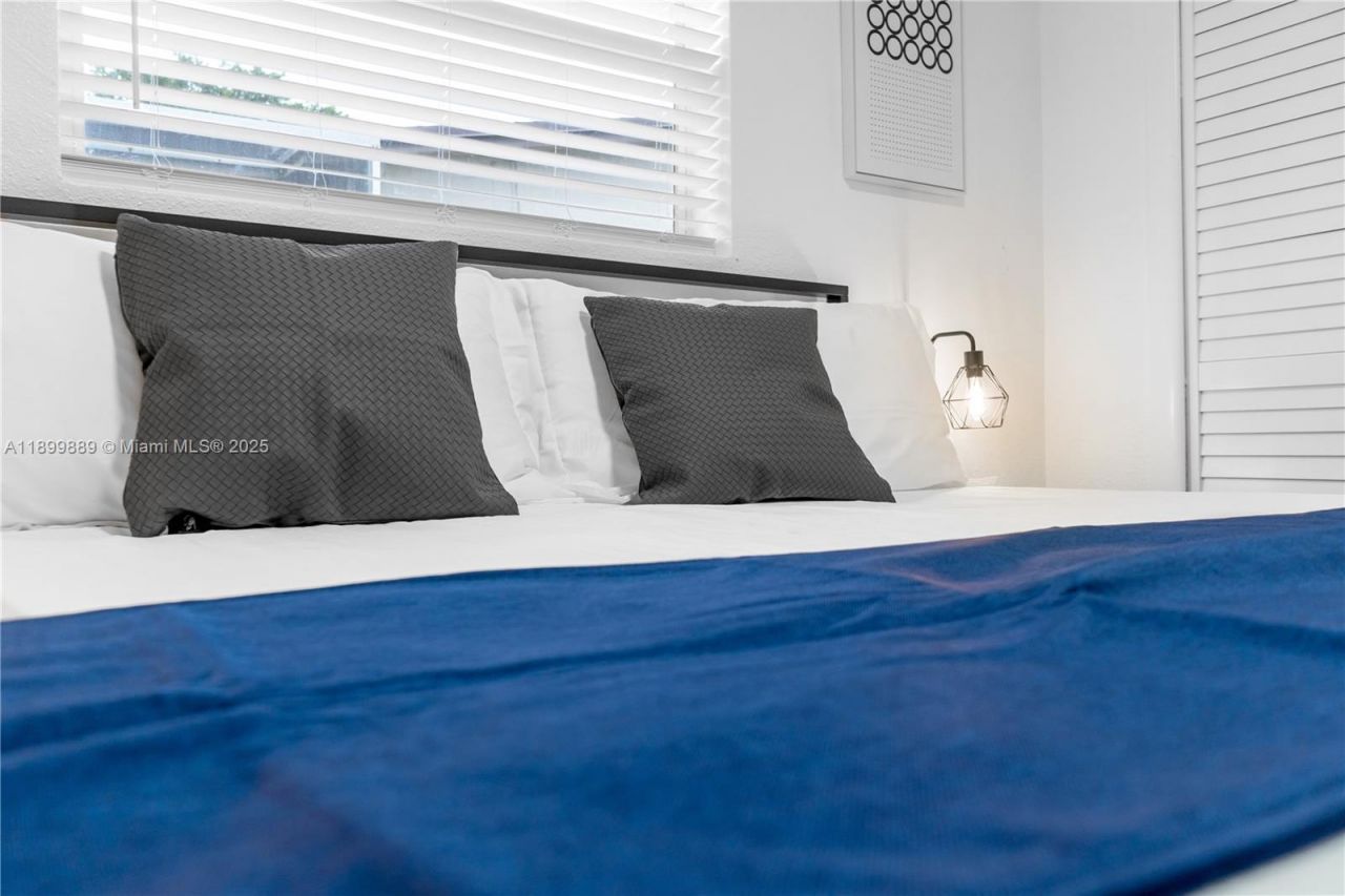 3961 NW 34th Ave, Lauderdale Lakes, FL 33309 Photo