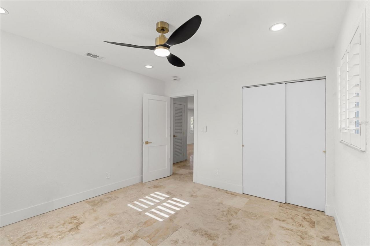 4681 Shore Acres Boulevard Ne, Saint Petersburg, FL 33703 Photo