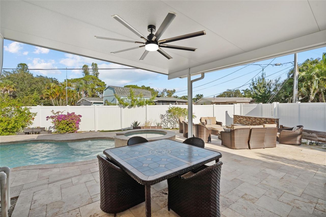 4681 Shore Acres Boulevard Ne, Saint Petersburg, FL 33703 Photo