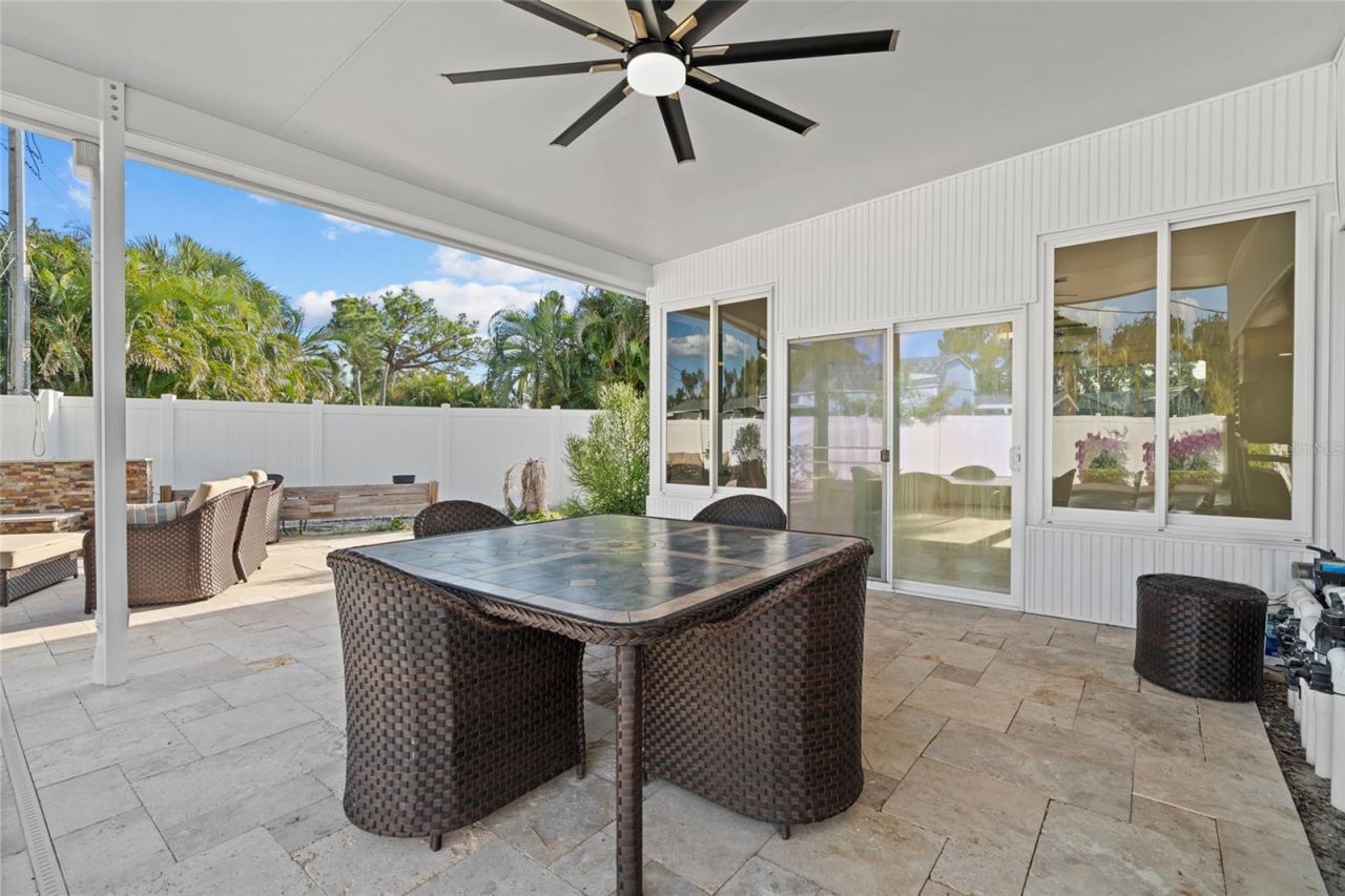 4681 Shore Acres Boulevard Ne, Saint Petersburg, FL 33703 Photo