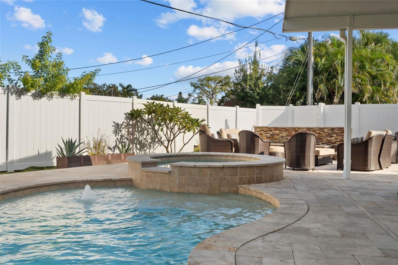 4681 Shore Acres Boulevard Ne, Saint Petersburg, FL 33703 Photo