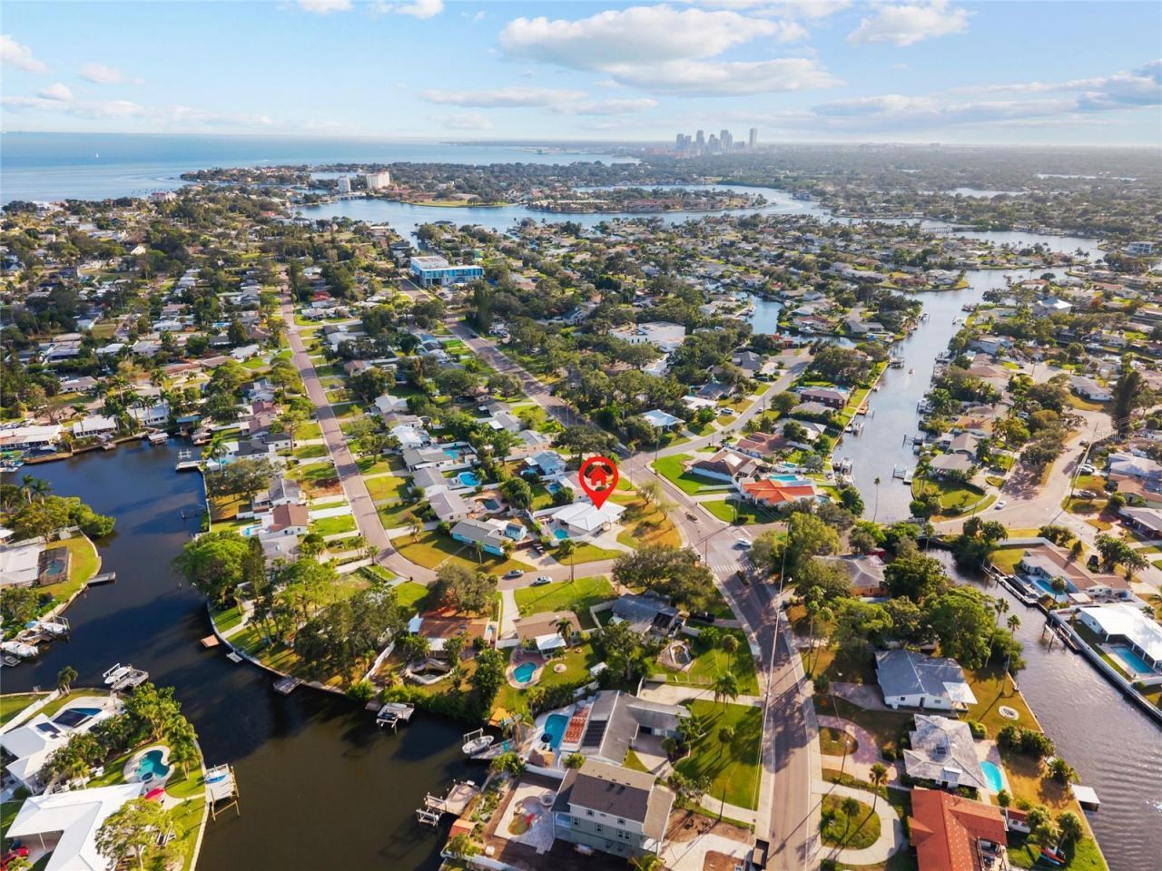 4681 Shore Acres Boulevard Ne, Saint Petersburg, FL 33703 Photo