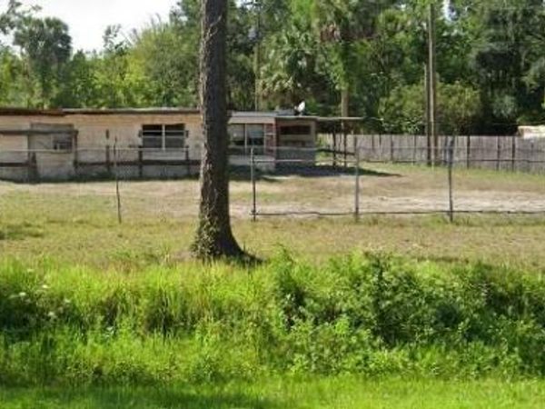 2857 W NEW YORK AVENUE, DELAND, FL 32720