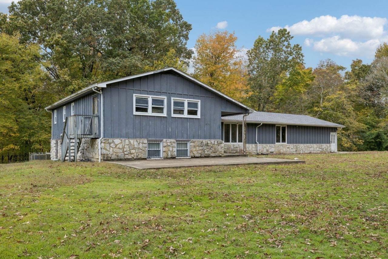 1070 Steel Springs Rd, Clarksville, TN 37040 Main Photo