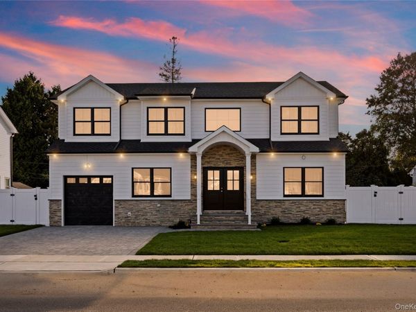 38 Eldorado Boulevard, Plainview, NY 11803